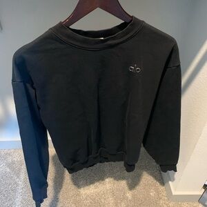 Alo yoga crew neck- size XS